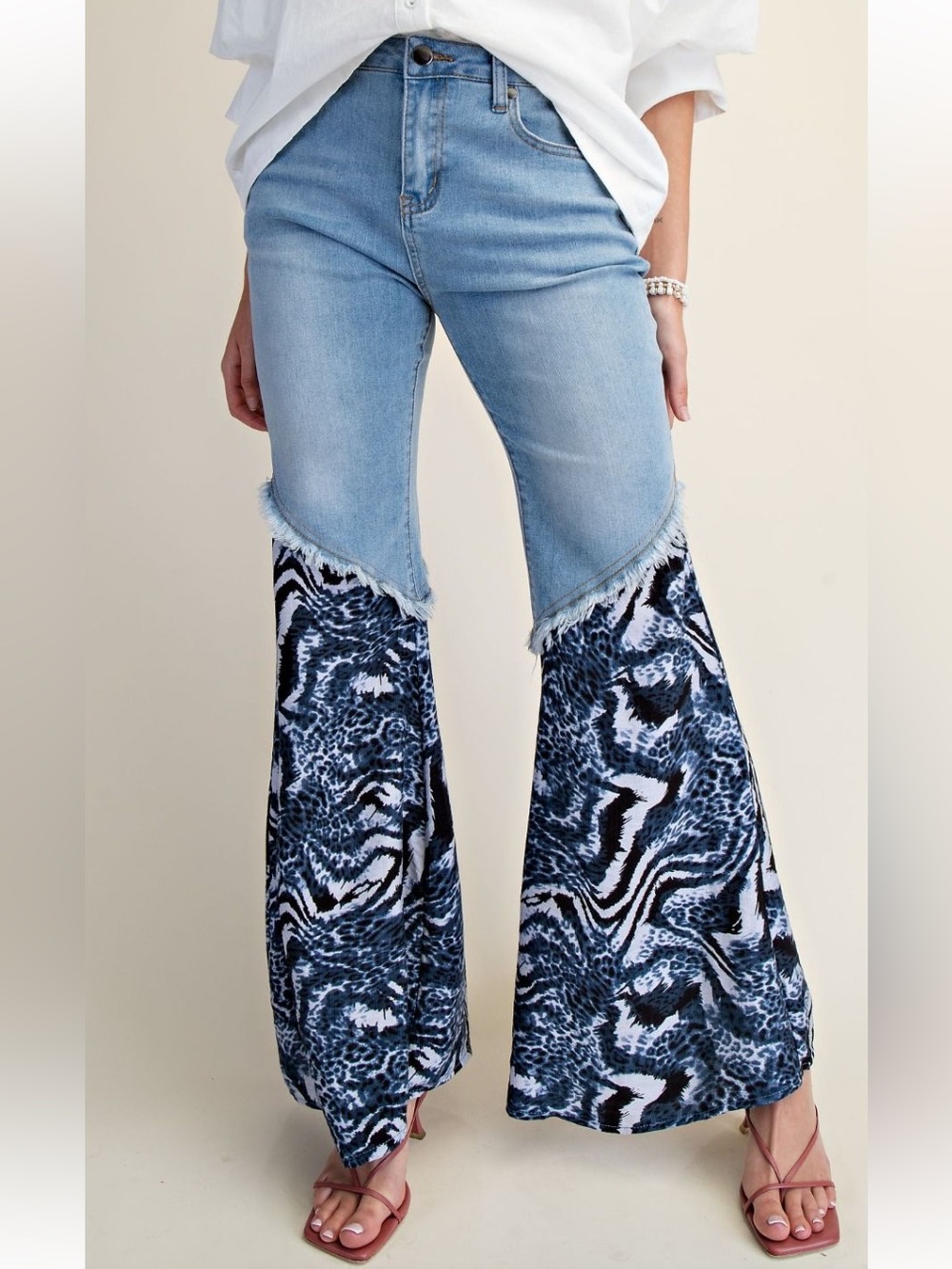417 1-G NEW 🦋 EASEL ANIMAL PRINT MIX DENIM PANTS